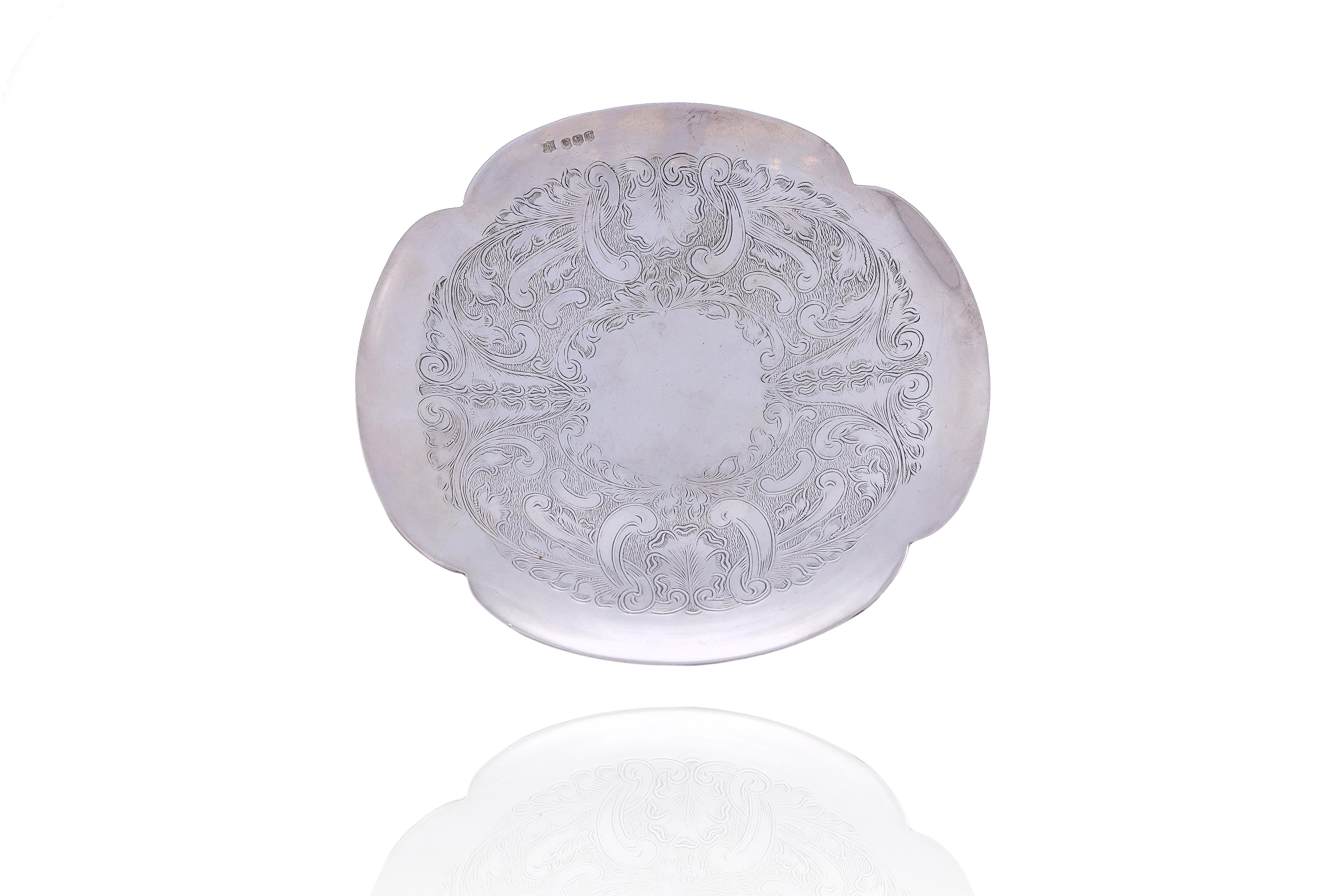 Piccolo centro in argento - Asta Preziosi