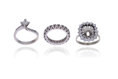 Tre anelli con diamanti - Asta Preziosi