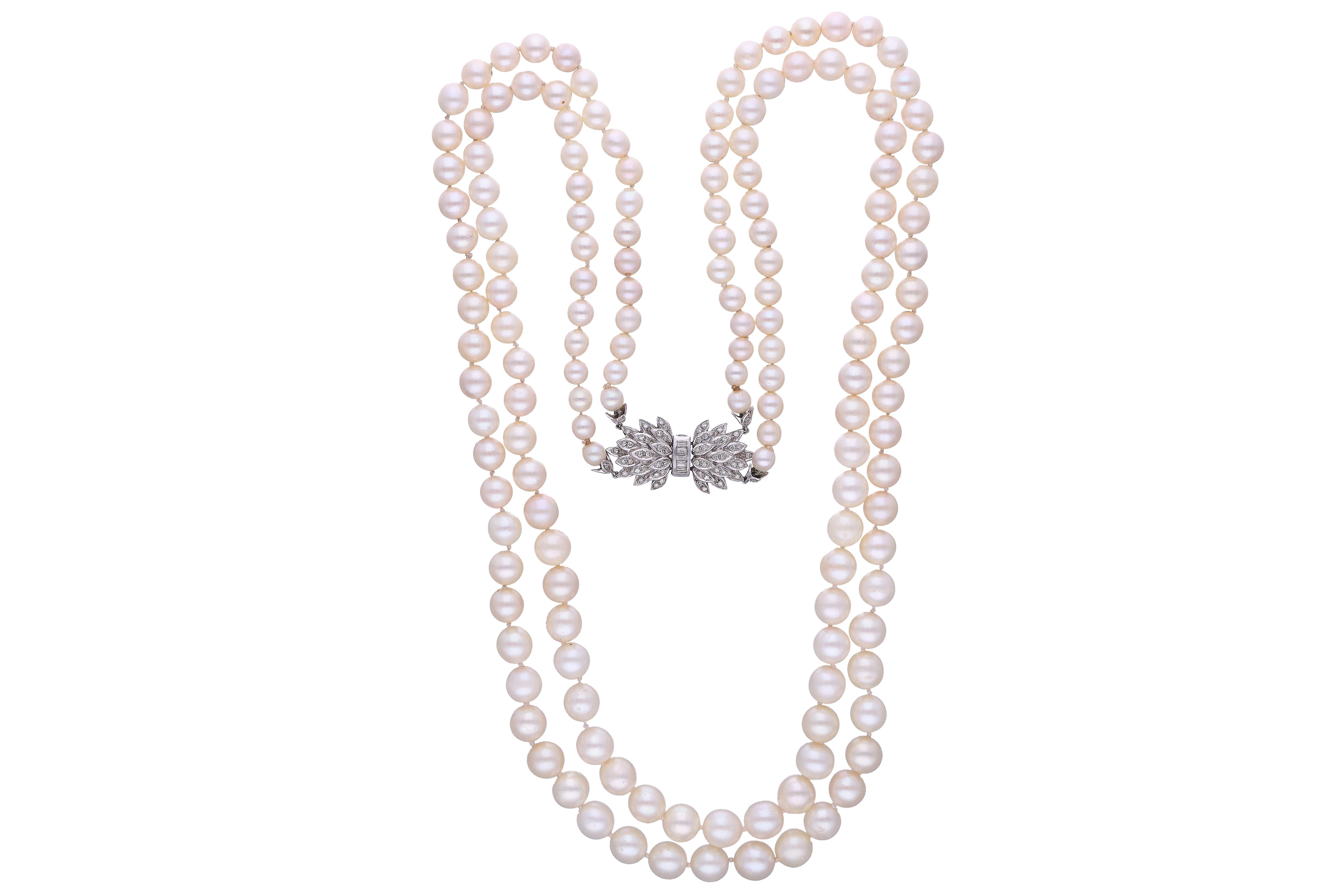 Collana di perle coltivate con diamanti - Asta Preziosi