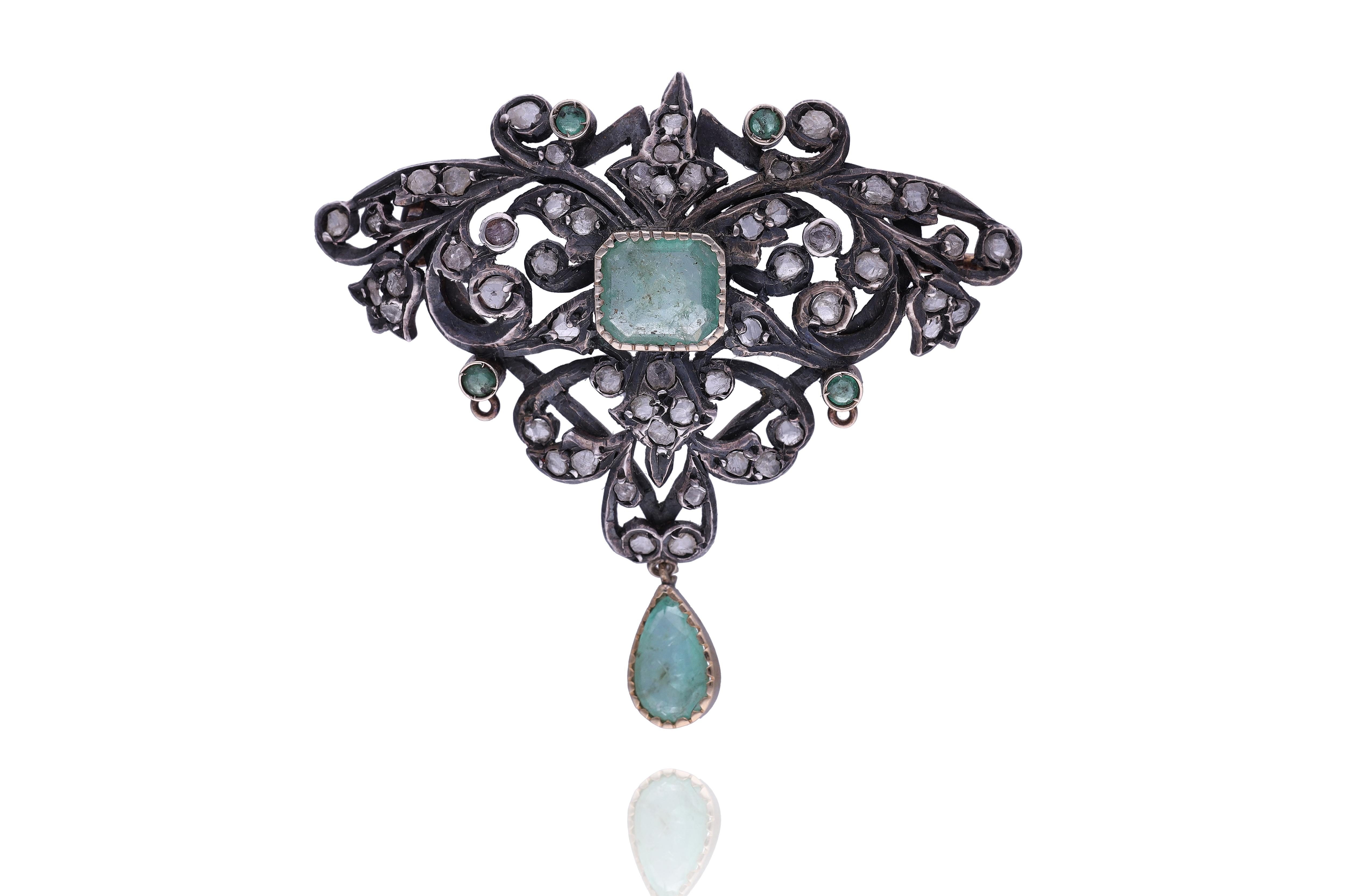 Spilla con smeraldi e diamanti - Asta Preziosi