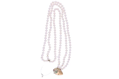 Collana perle coltivate con diamanti, rubino e smeraldo - Asta Preziosi Collana perle coltivate con diamanti, rubino e smeraldo - Asta Preziosi