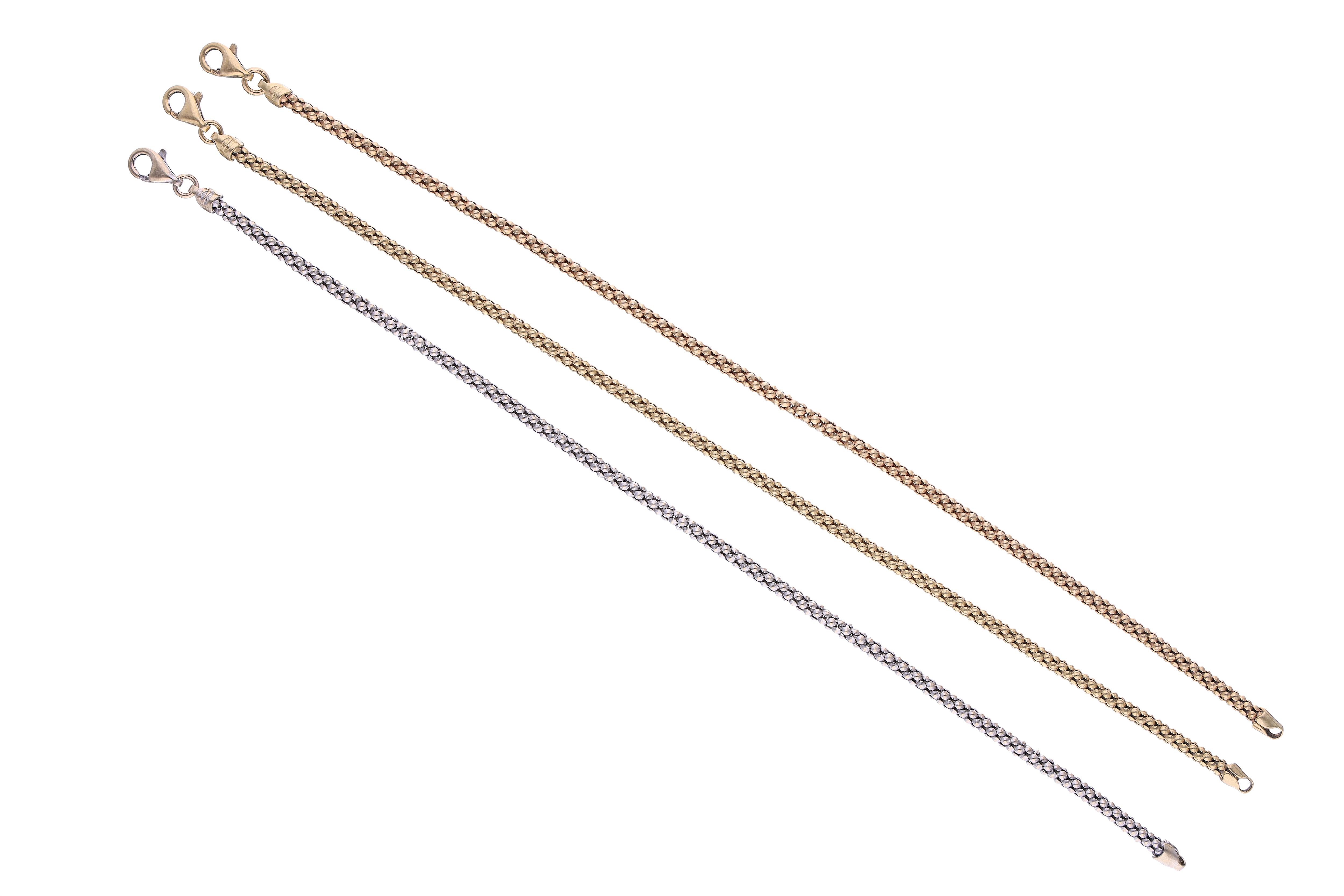 Tre bracciali in oro - Asta Preziosi