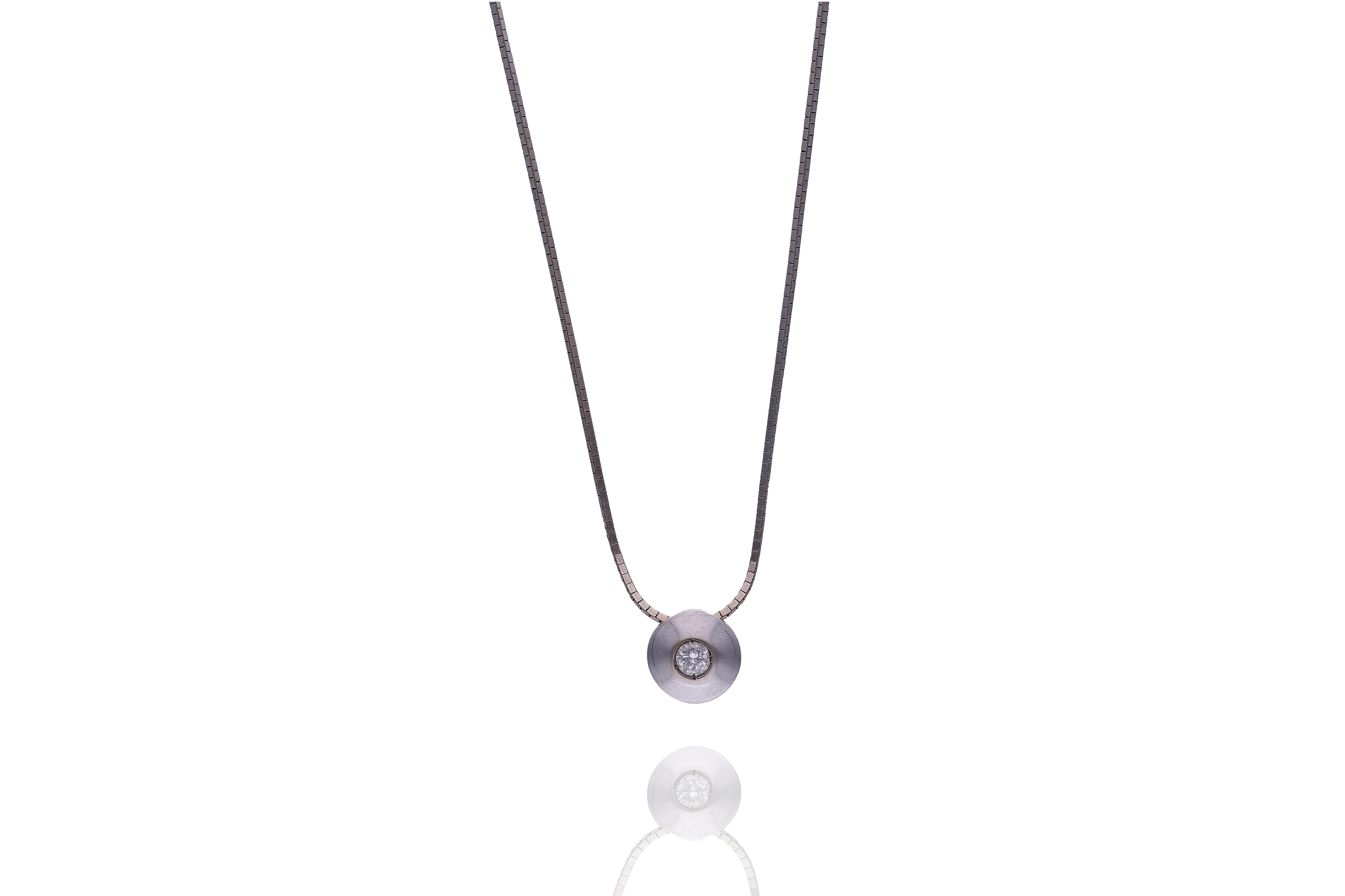 Collana con centrale con diamante - Asta Preziosi