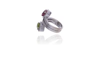 Anello con tormalina, peridoto e diamanti - Asta Preziosi