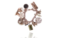 Bracciale con pendenti - Asta Preziosi