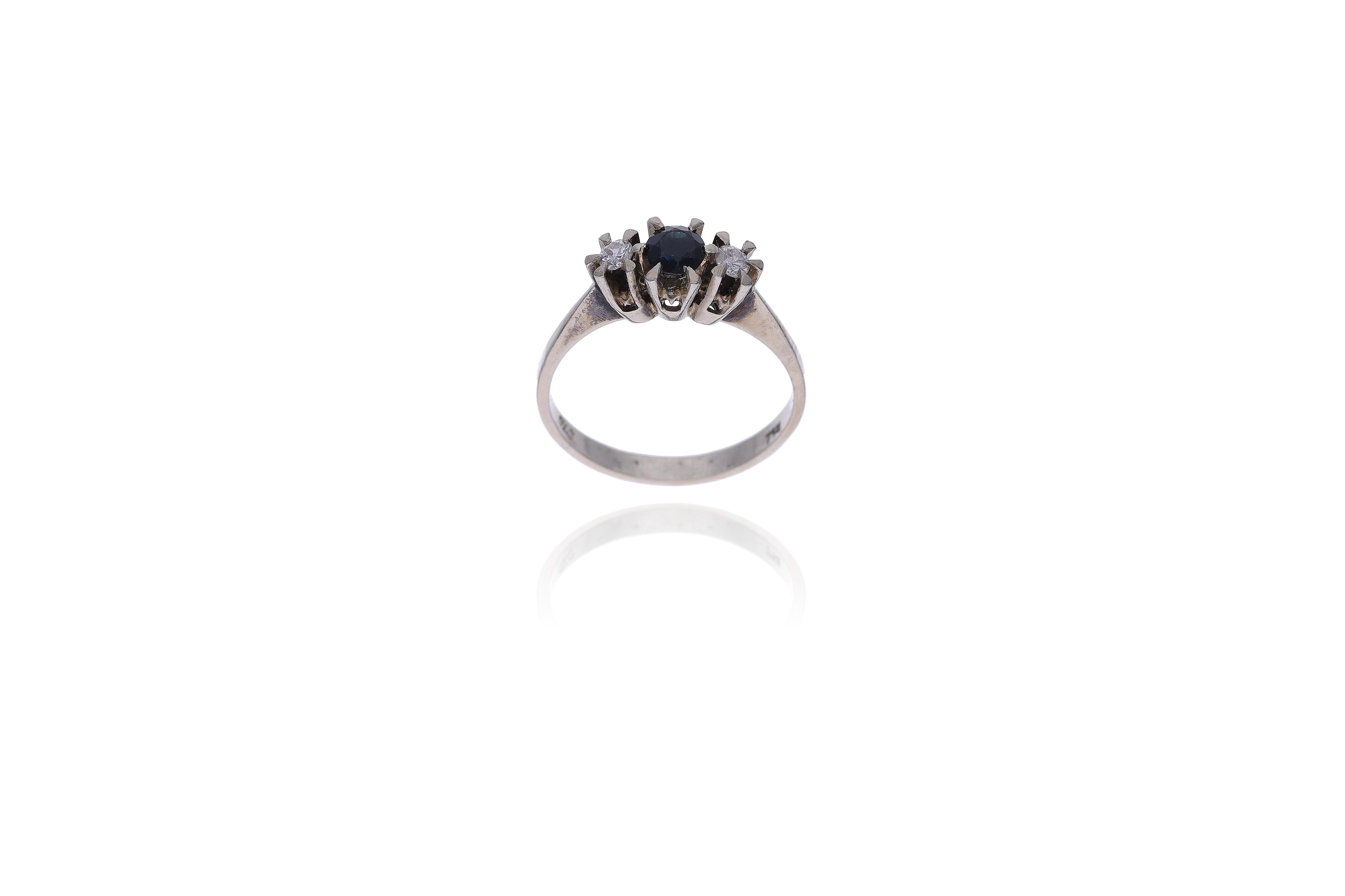 Anello con zaffiro e diamanti - Asta Preziosi