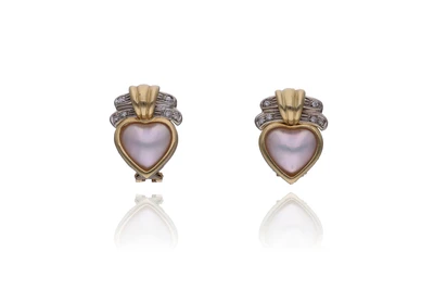 Orecchini con perle mabe' e diamanti - Asta Preziosi
