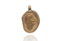 Ciondolo in oro - Asta Preziosi