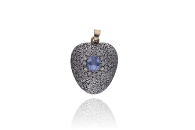 Ciondolo con zaffiro, diamanti e pietra - Asta Preziosi