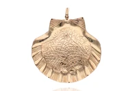 Ciondolo in oro - Asta Preziosi