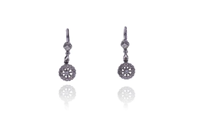 Orecchini con pietre - Asta Preziosi