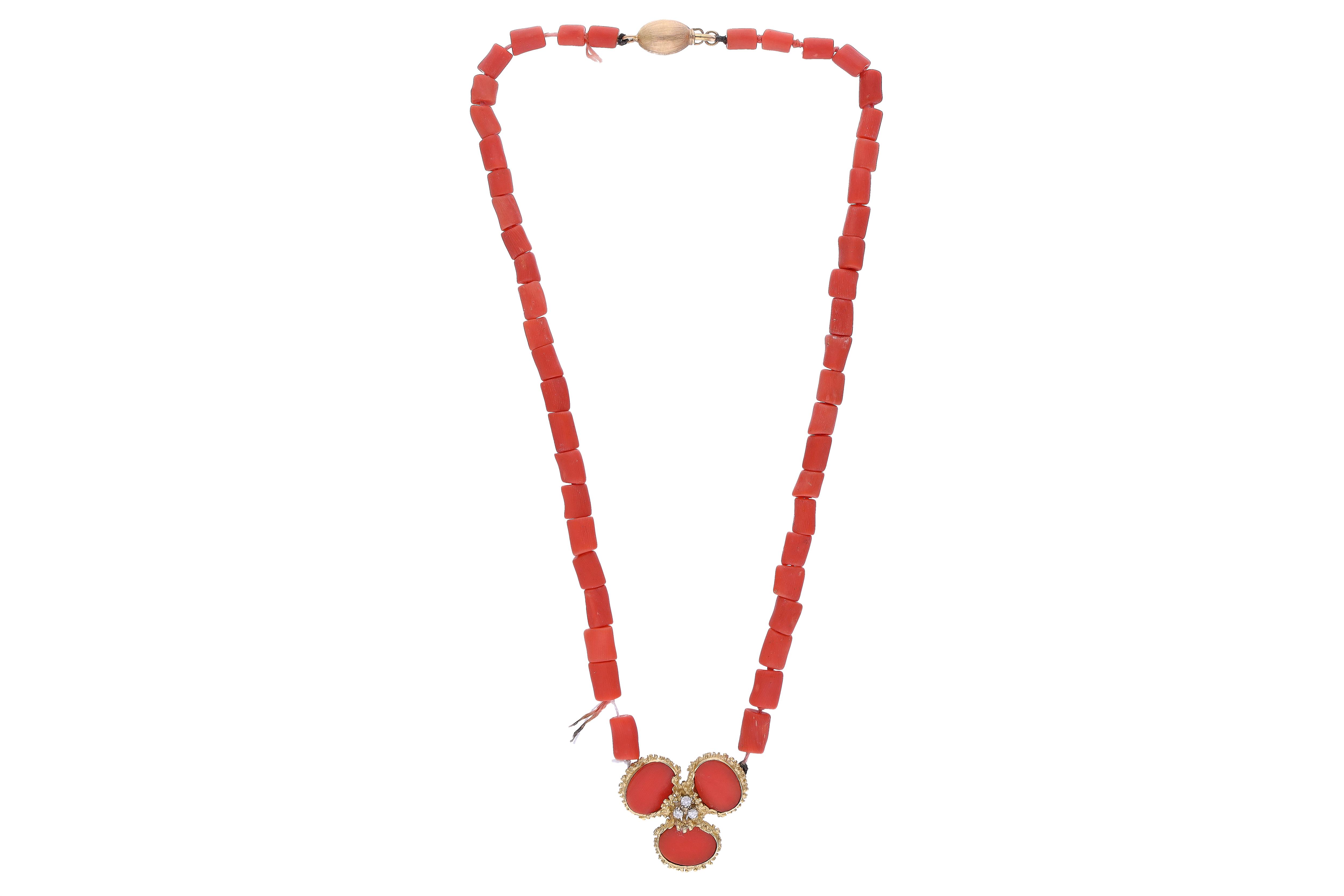 Collana di coralli e diamanti - Asta Preziosi