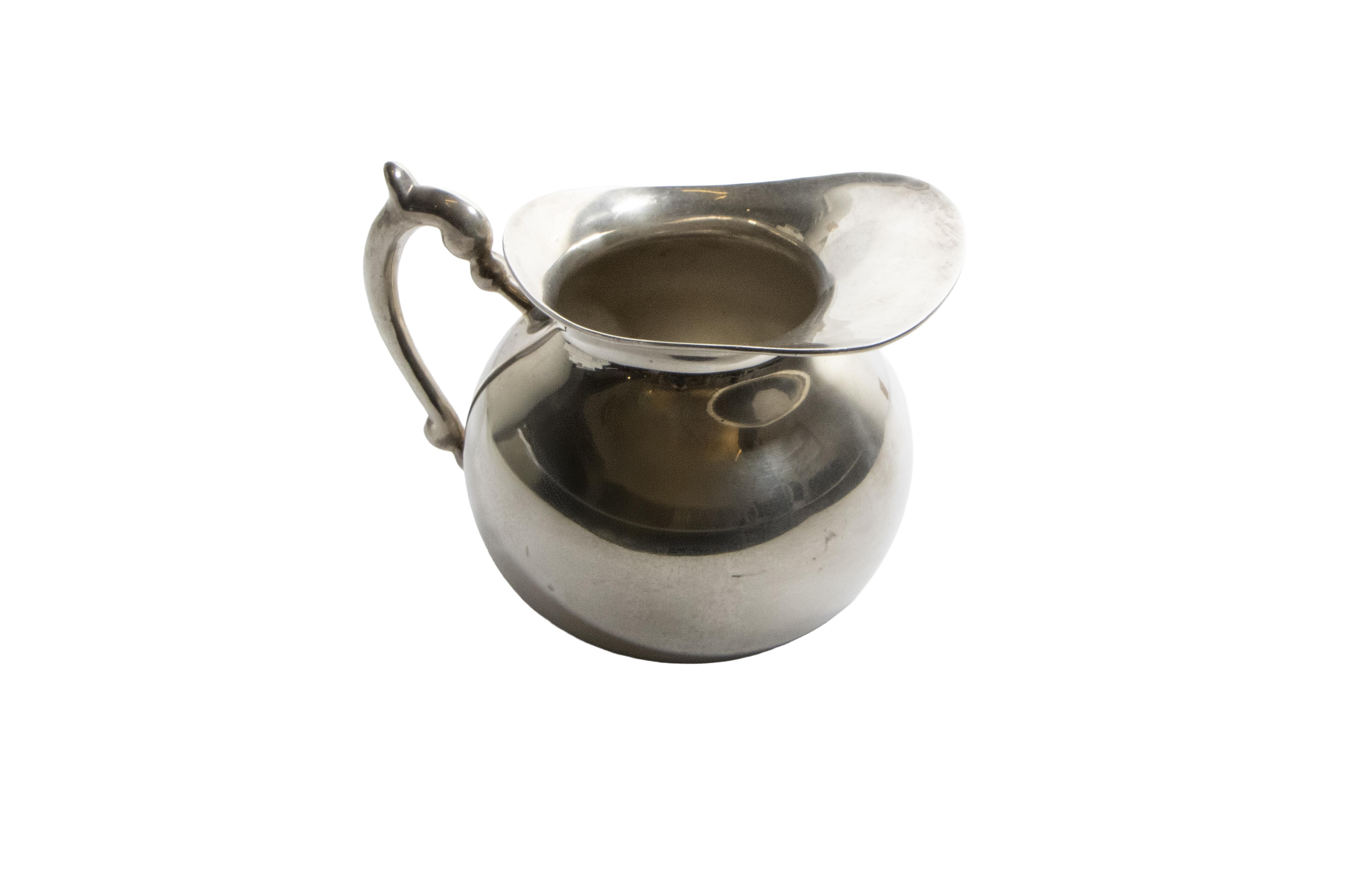 Camusso, brocca in argento - Asta Preziosi