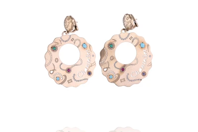 Chantecler Suamem orecchini con diamanti, zaffiri, rubini, smeraldi e pietre - Asta Preziosi Chantecler Suamem orecchini con diamanti, zaffiri, rubini, smeraldi e pietre - Asta Preziosi