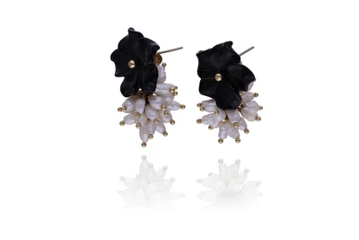 Orecchini con calcedoni e perle coltivate - Asta Preziosi