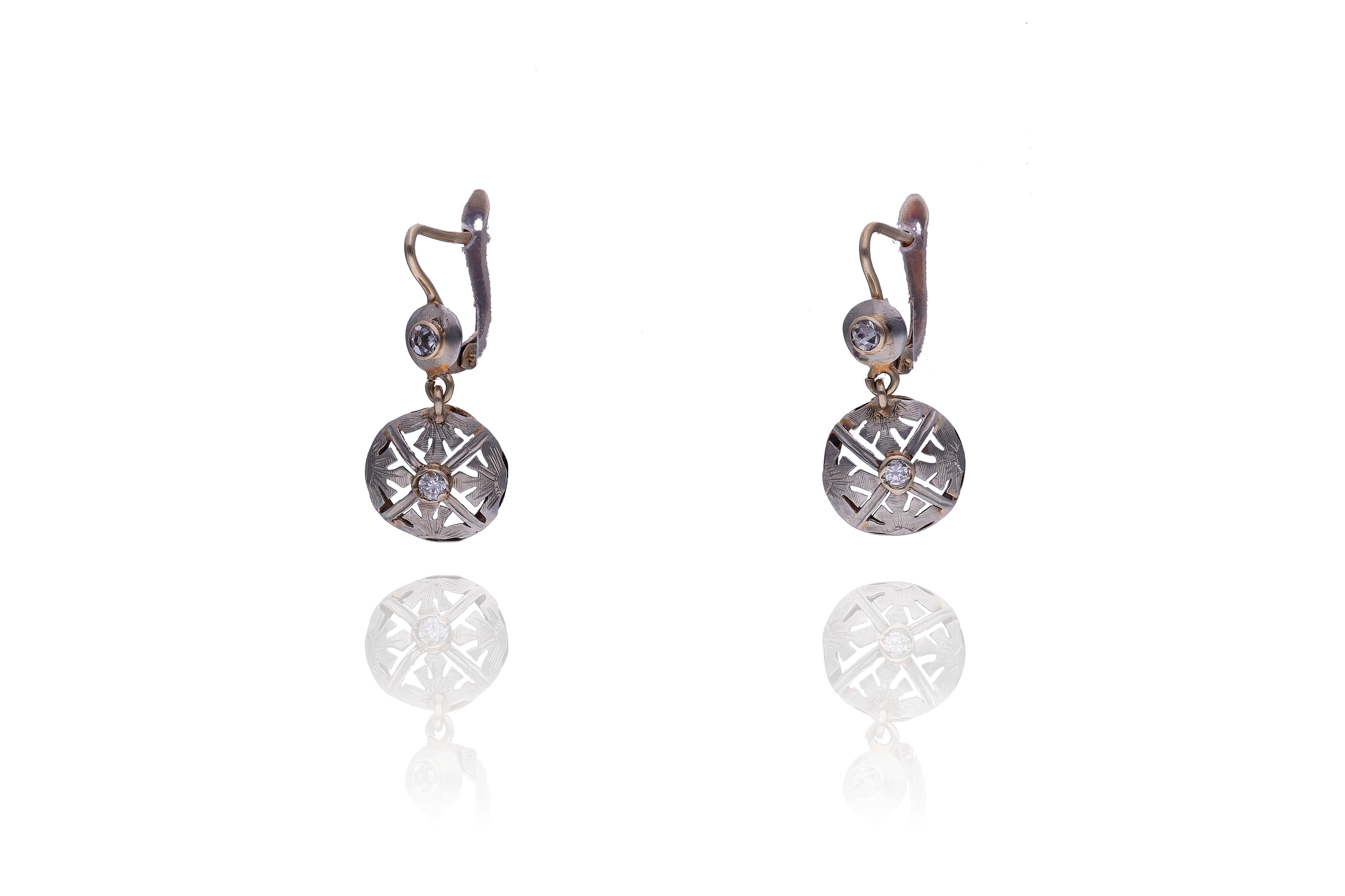 Orecchini con pietre - Asta Preziosi