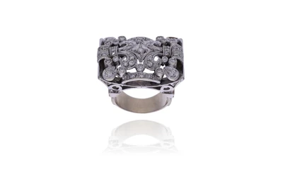 Anello con diamanti in oro - Asta Preziosi