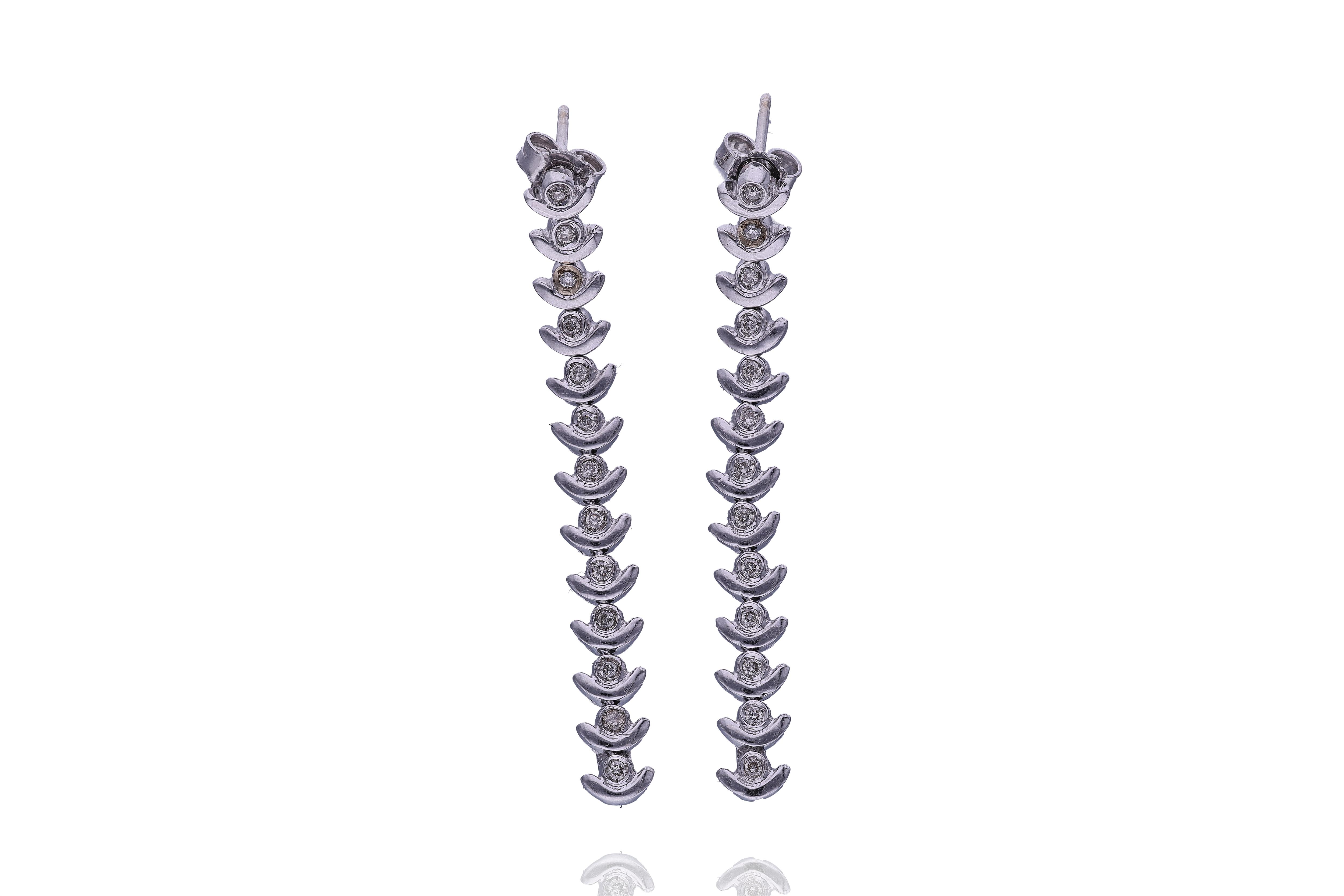 Orecchini con diamanti in oro - Asta Preziosi