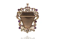 Spilla/ciondolo con diamanti rubini e smalto - Asta Preziosi