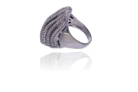 Anello con diamanti - Asta Preziosi