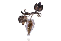 Spilla con diamanti e perle coltivate - Asta Preziosi