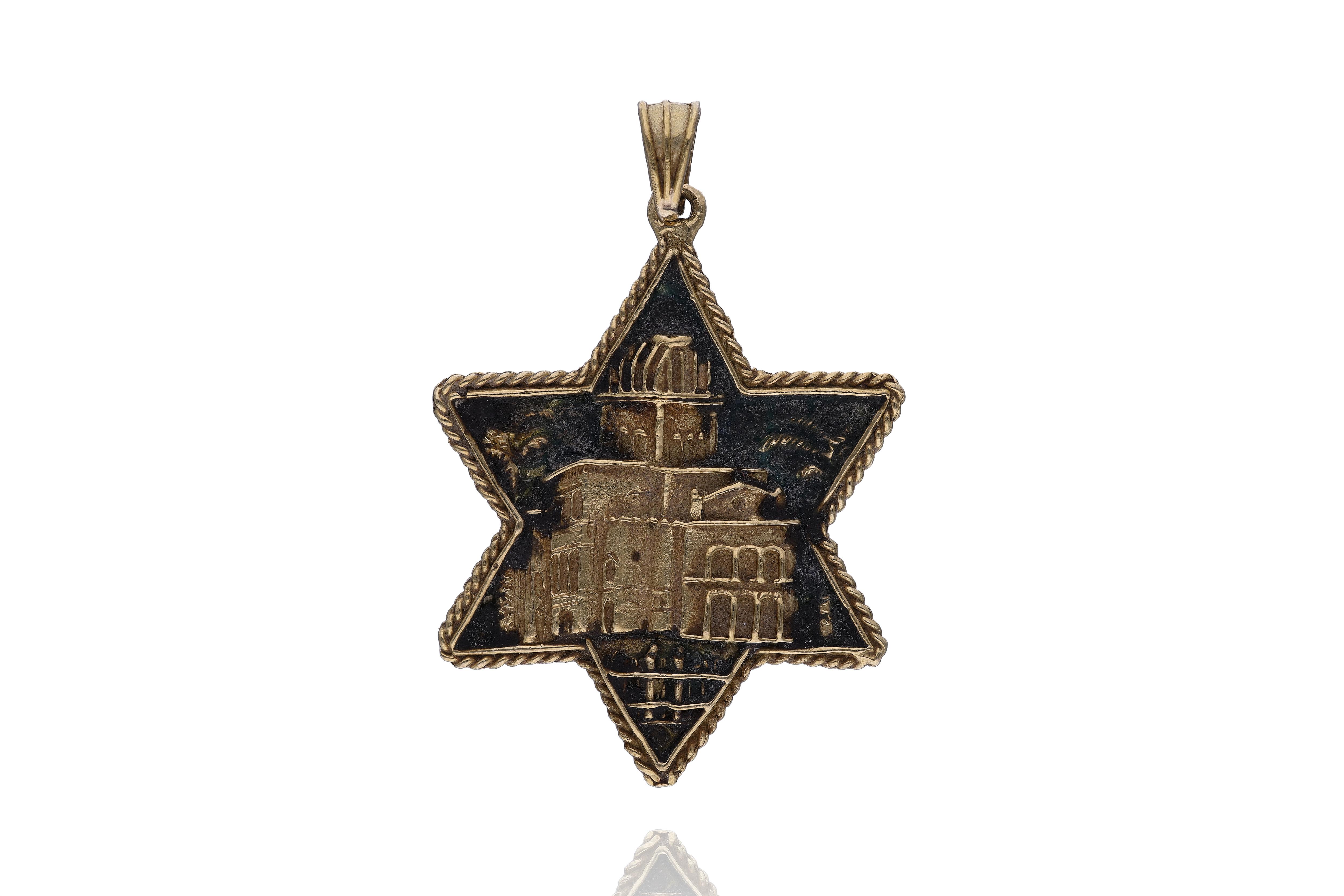 Ciondolo con smalti - Asta Preziosi