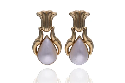 Orecchini con perle mabè in oro - Asta Preziosi