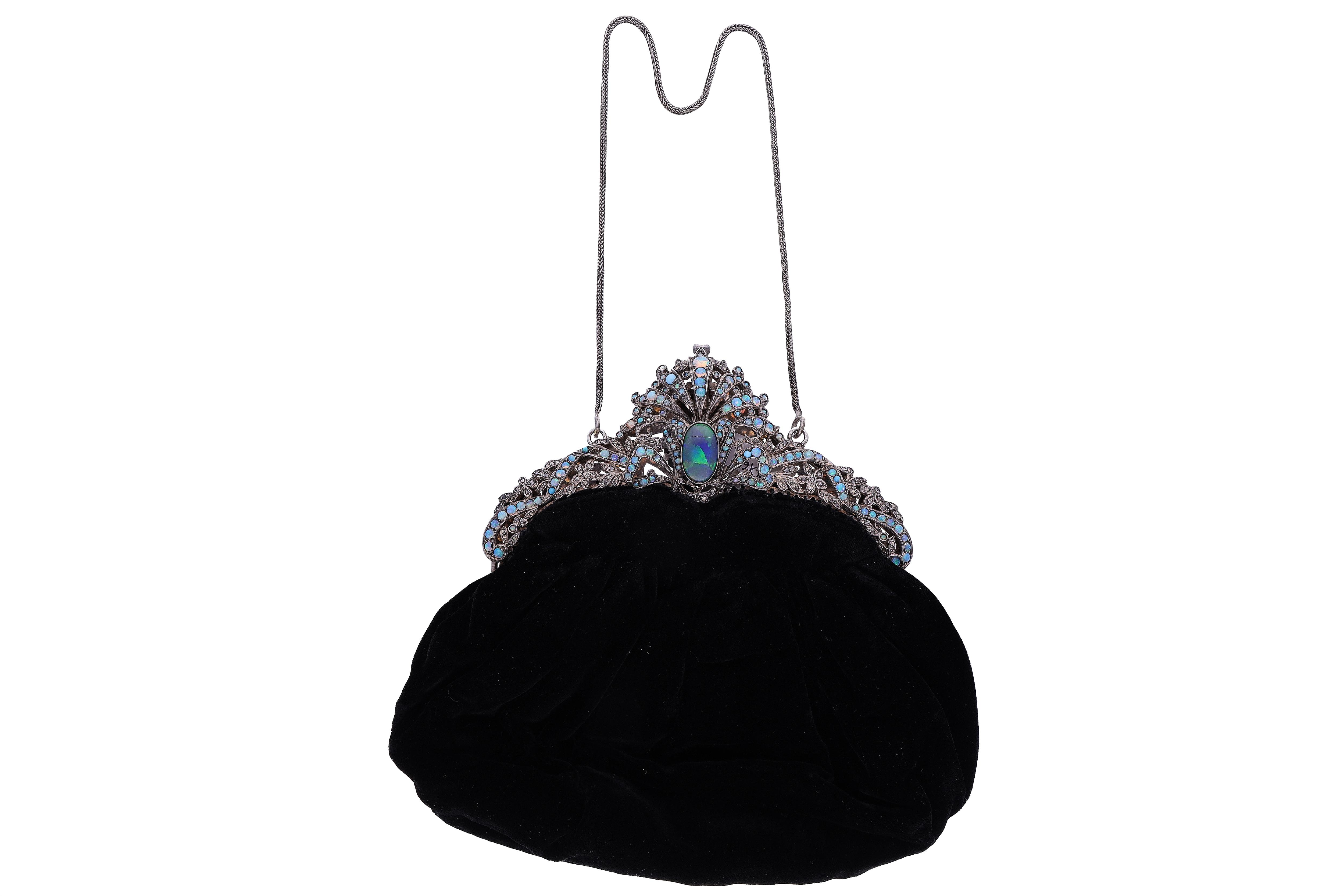 Borsetta parte argento e pietre - Asta Preziosi