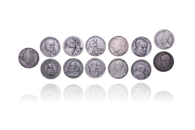 Tredici medaglie in argento - Asta Preziosi