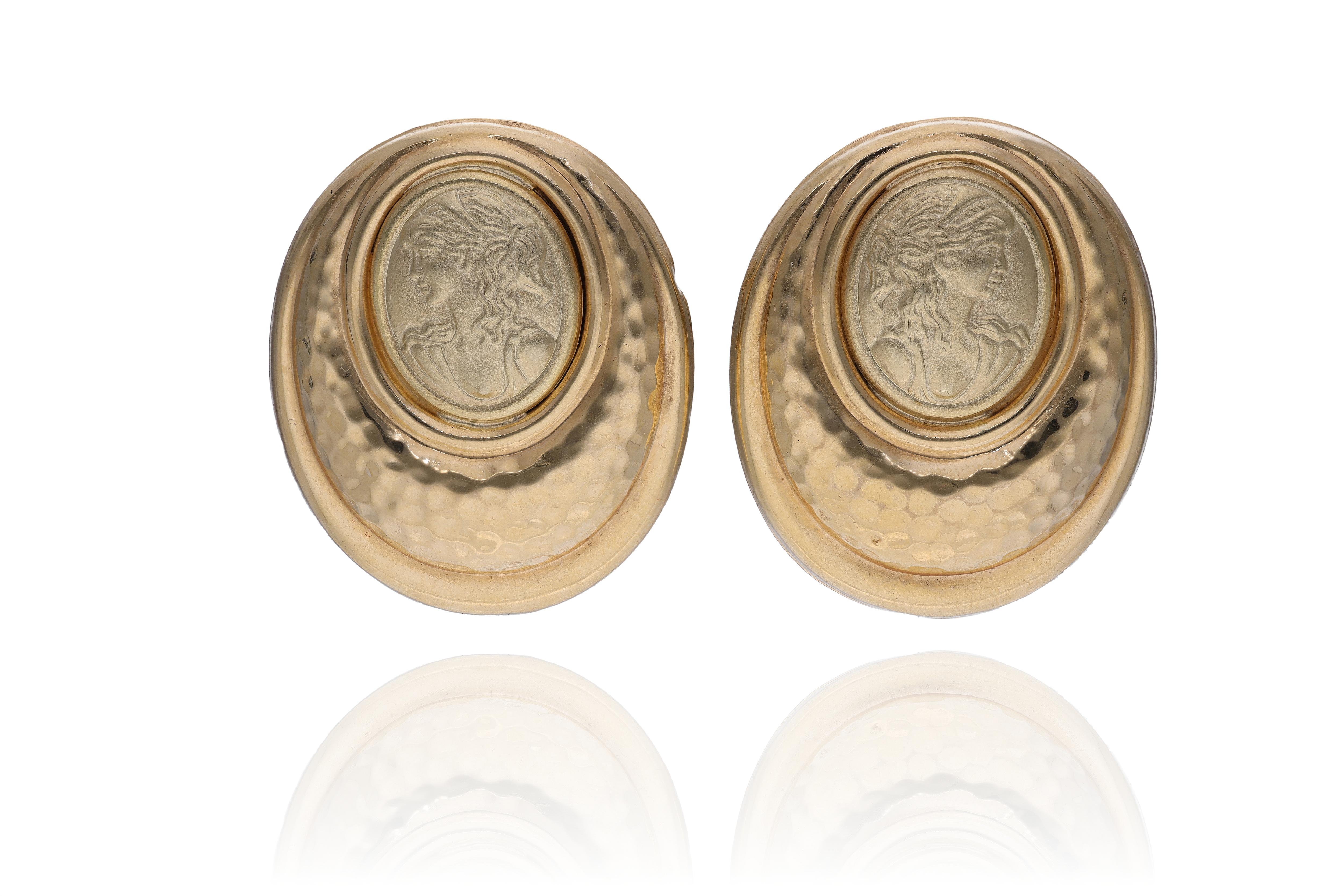 Orecchini in oro - Asta Preziosi