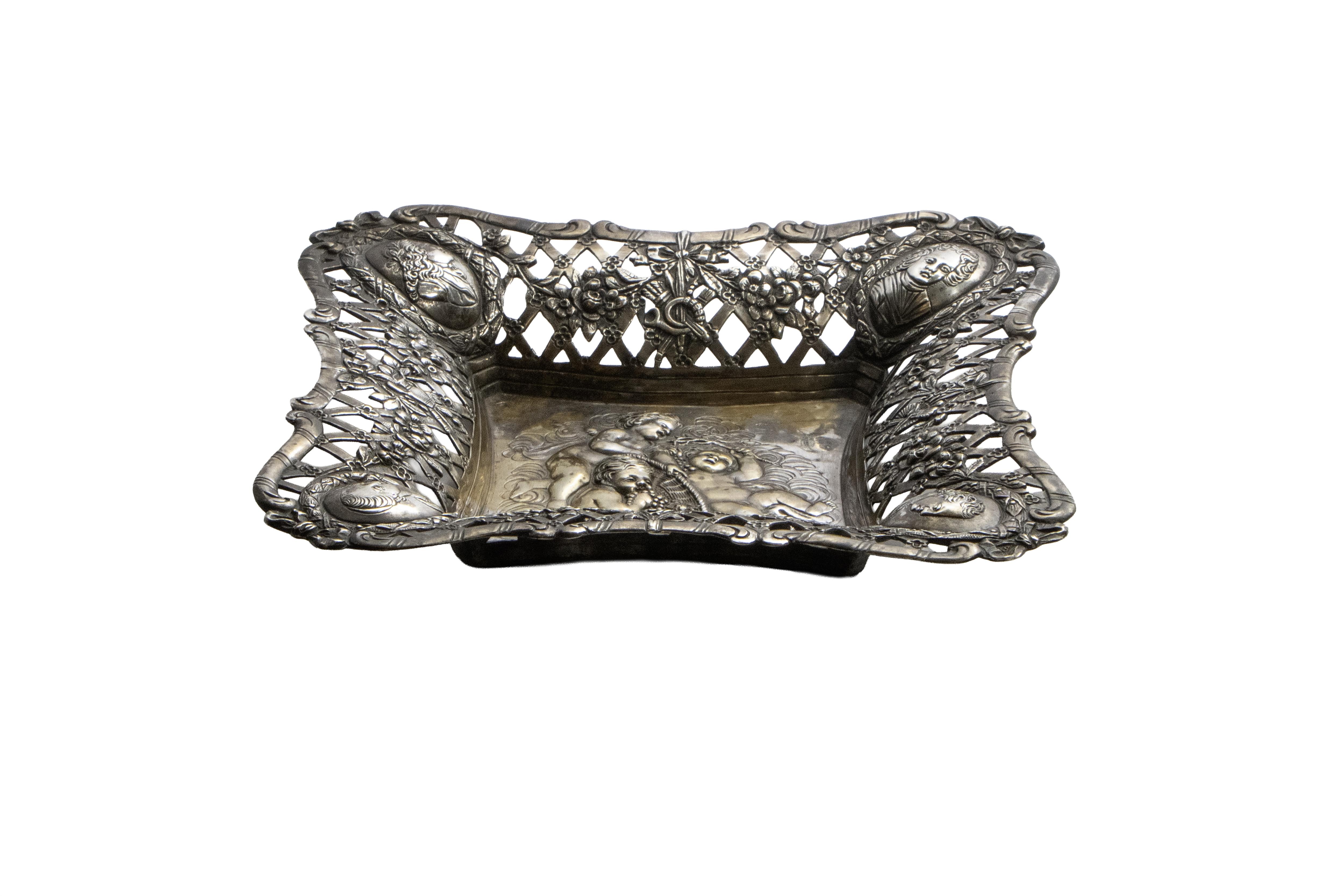 Centro in argento - Asta Preziosi