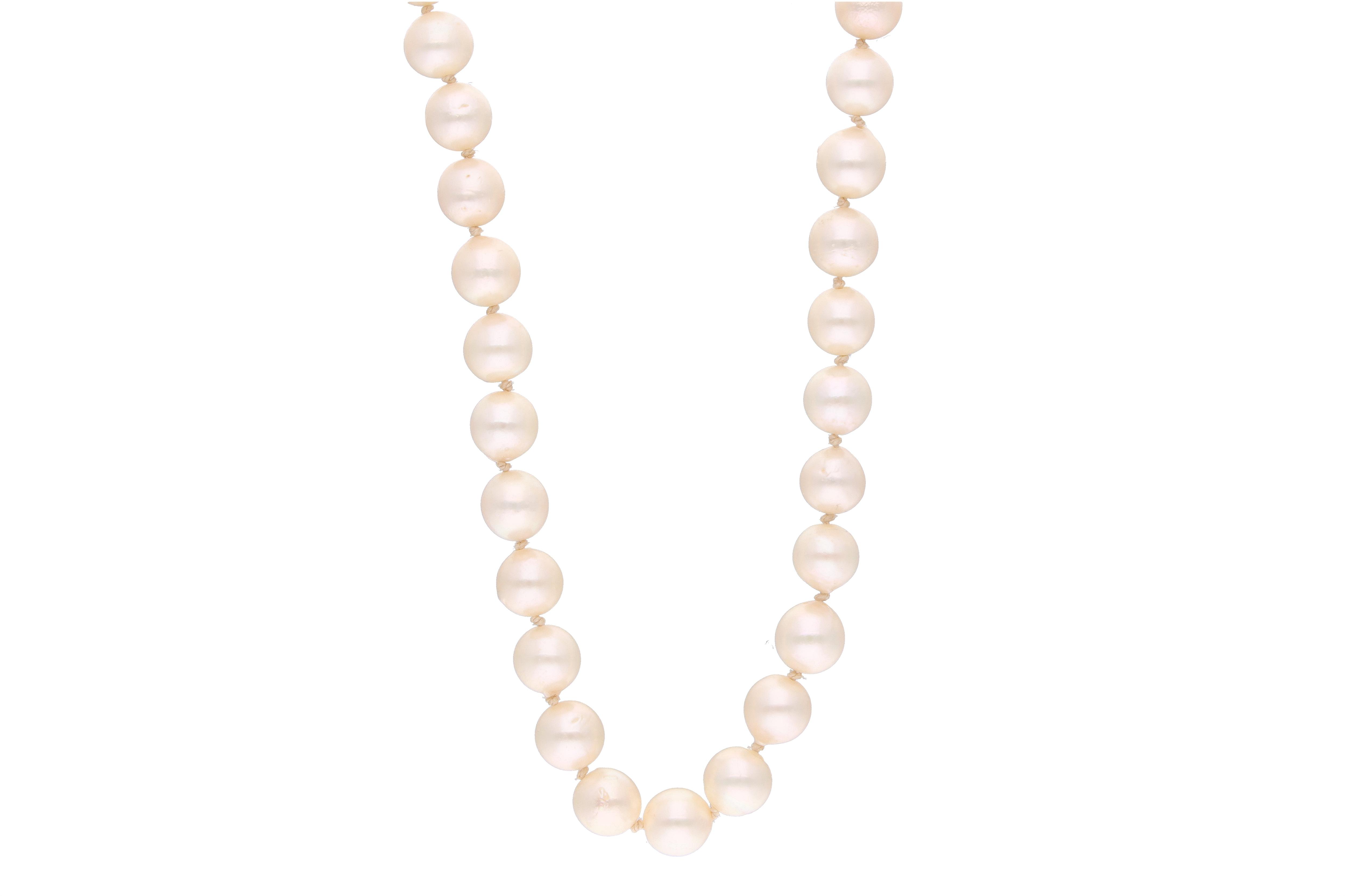 Collana di perle coltivate con diamanti - Asta Preziosi