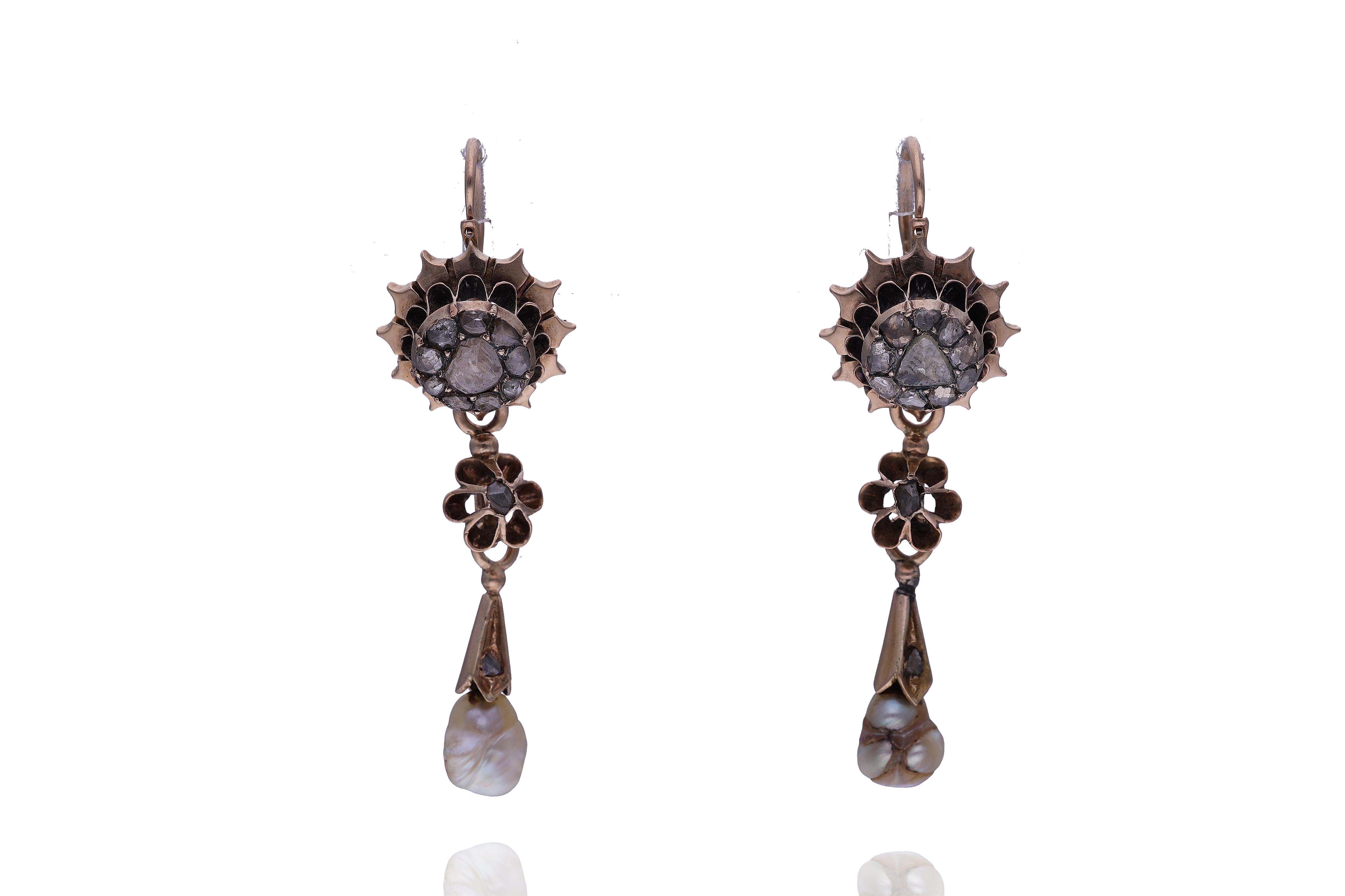 Orecchini con diamanti e perle coltivate - Asta Preziosi