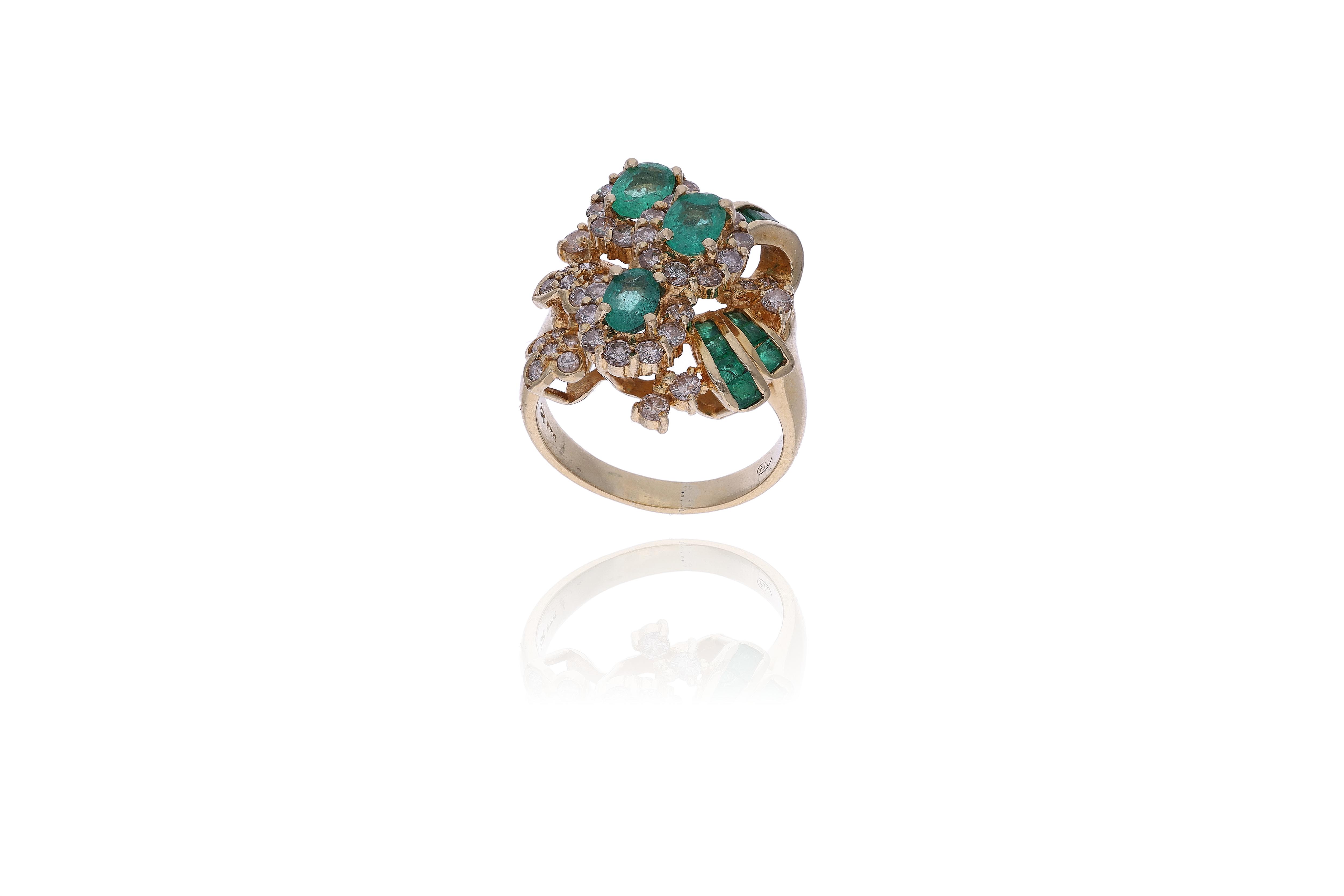 Anello con smeraldi e diamanti - Asta Preziosi