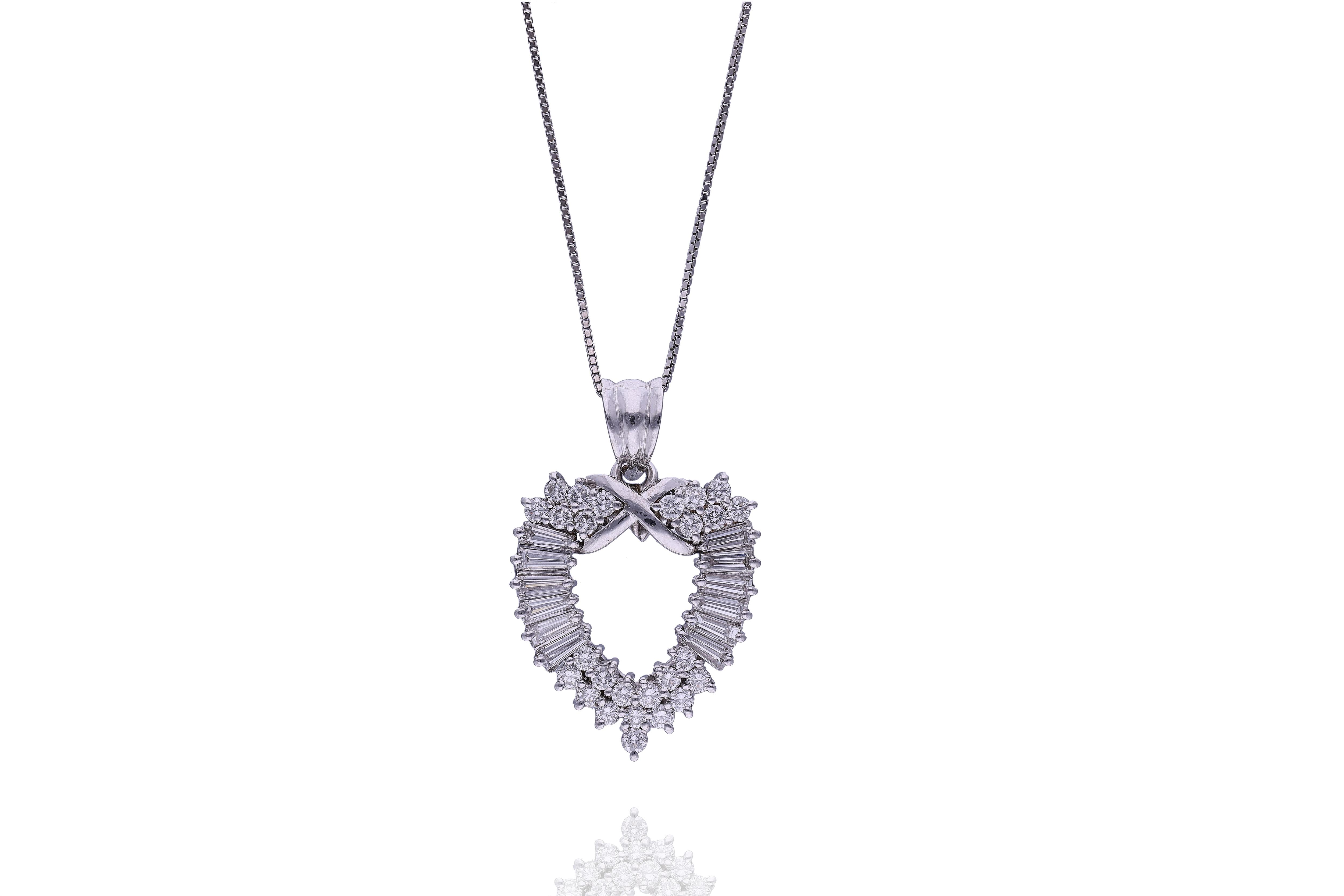 Collana con ciondolo con diamanti - Asta Preziosi