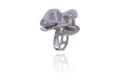 Anello con pietre - Asta Preziosi