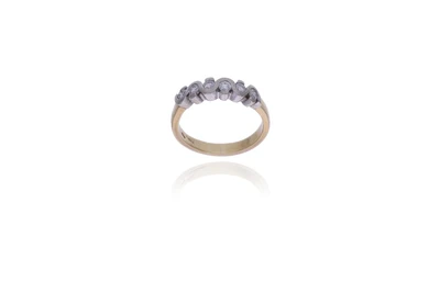 Anello con diamanti - Asta Preziosi