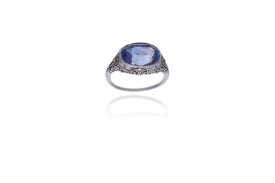 Anello con zaffiro e diamanti - Asta Preziosi