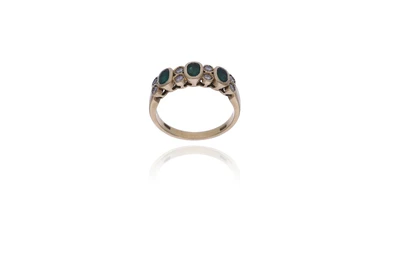 Anello con diamanti e smeraldi - Asta Preziosi