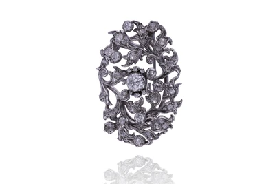 Spilla con diamanti - Asta Preziosi