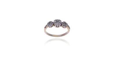 Anello con diamanti - Asta Preziosi