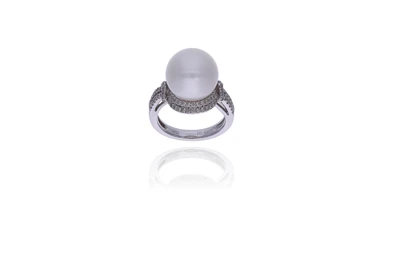 Anello con diamanti e perla Mari del Sud - Asta Preziosi