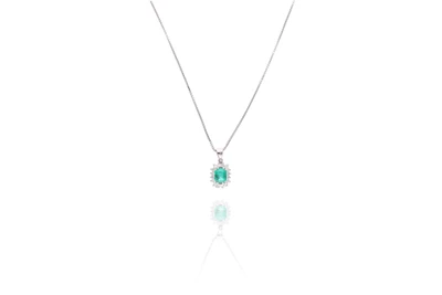 Collana con smeraldo e diamanti - Asta Preziosi
