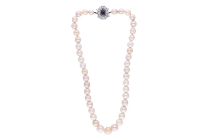 Collana di perle coltivate, diamanti e zaffiro - Asta Preziosi