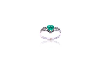 Anello con diamanti e pietra - Asta Preziosi