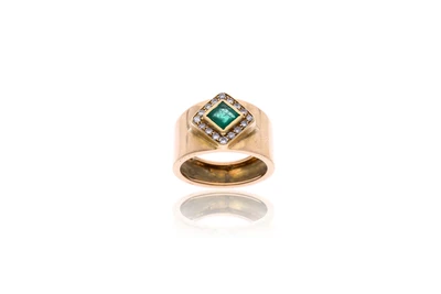 Anello con smeraldo e diamanti - Asta Preziosi