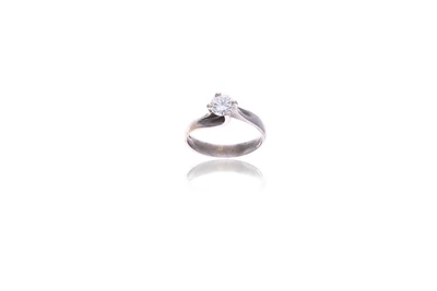 Anello con diamante - Asta Preziosi