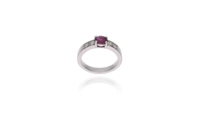 Anello con rubino e diamanti - Asta Preziosi