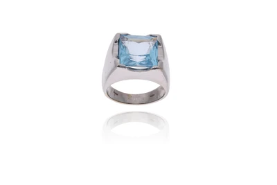 Anello con topazio - Asta Preziosi