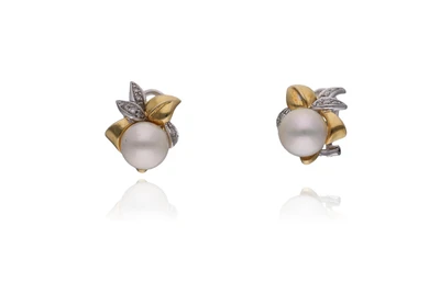 Orecchini con diamanti e perle coltivate - Asta Preziosi Orecchini con diamanti e perle coltivate - Asta Preziosi